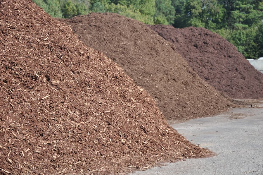different types of mulch